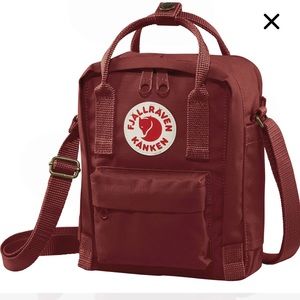 Fjallraven Kånken Sling Bag in Ox Red